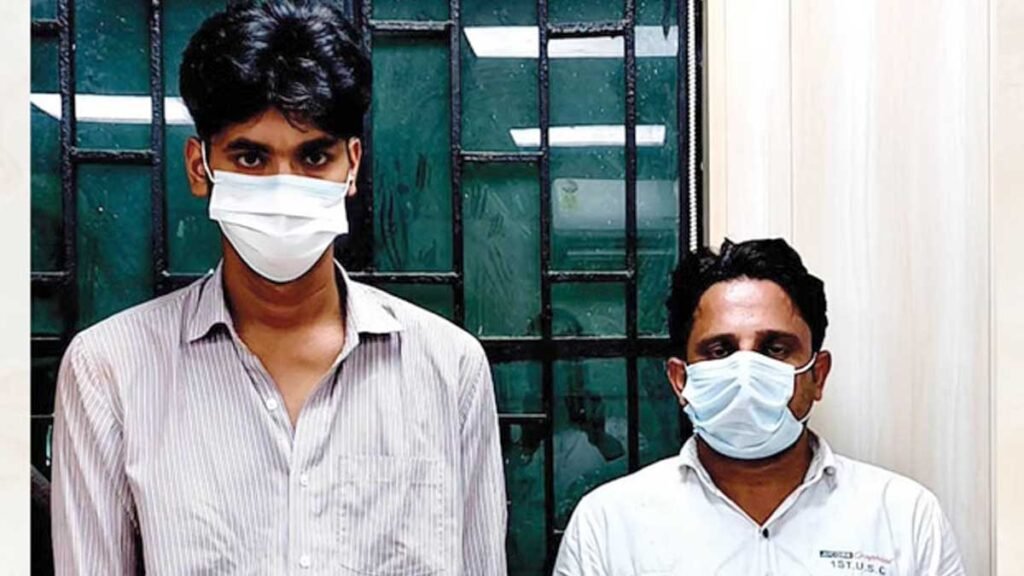 इंटरव्यू और रजिस्ट्रेशन के नाम पर वसूली