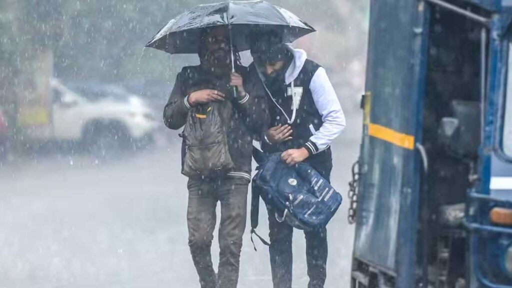 इन 28 जिलों में बारिश के आसार