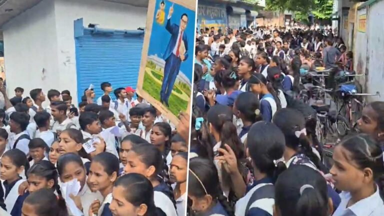 gen alpha students protest fatehpur news up