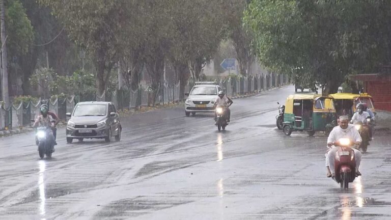 up rain today 40 districts yellow warning