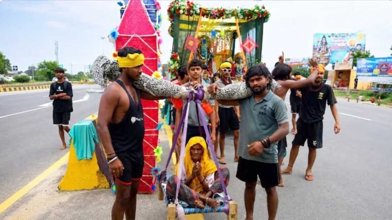 95 year old grandmother kanwar yatra 2026 25 grandsons