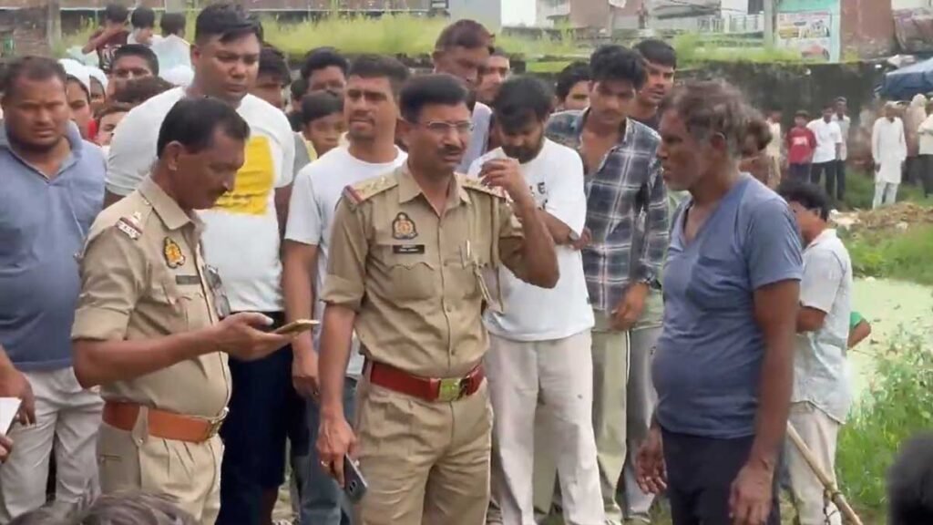 CCTV फुटेज खंगाल रही पुलिस