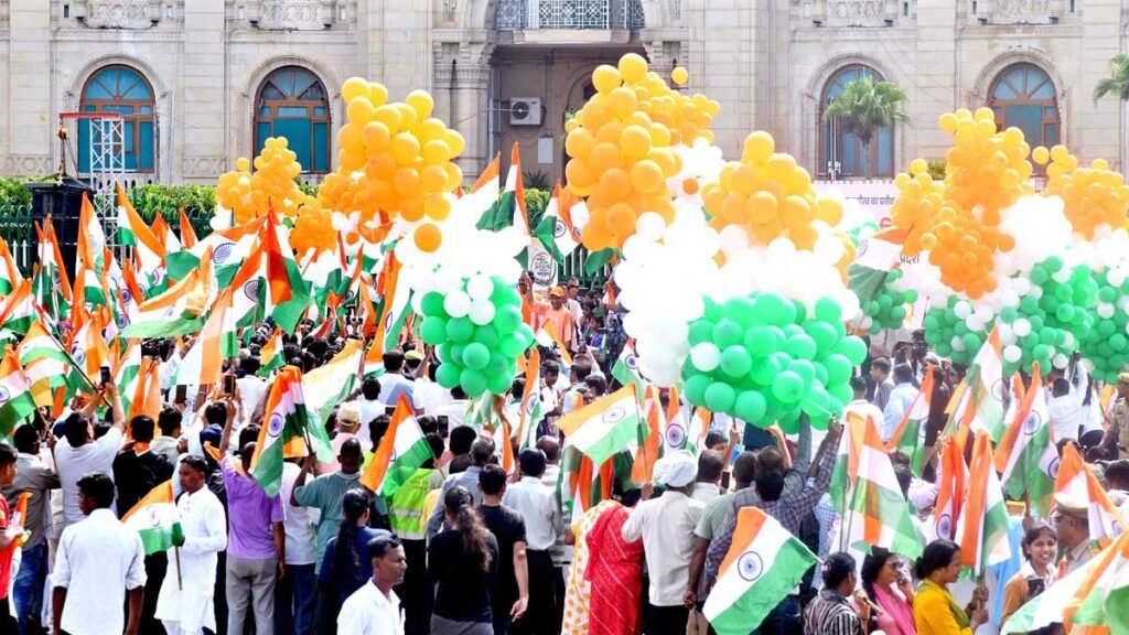 गुब्बारों से हुआ समापन