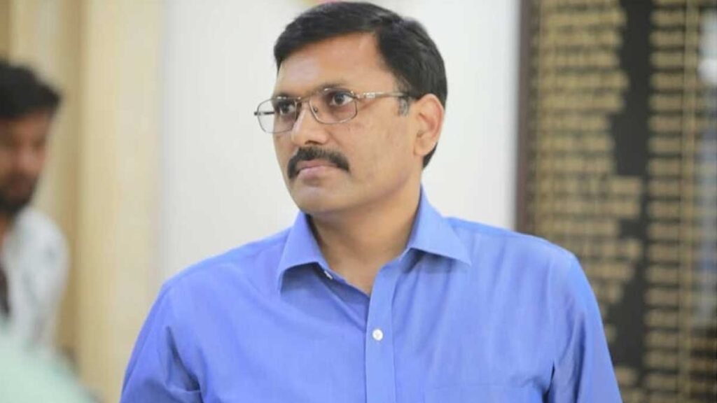 मुरादाबाद मंडलायुक्त की सेवा अवधि पूरी, क्या शासन फिर बढ़ाएगा कार्यकाल? चर्चाएं तेज