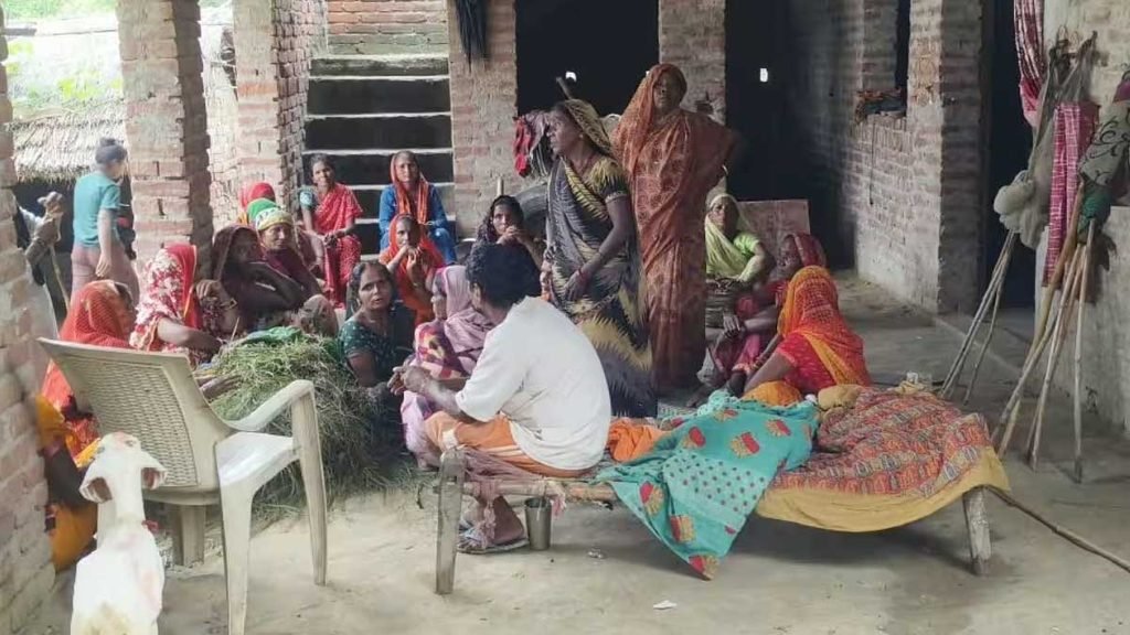 विरोध के बाद बढ़ा विवाद