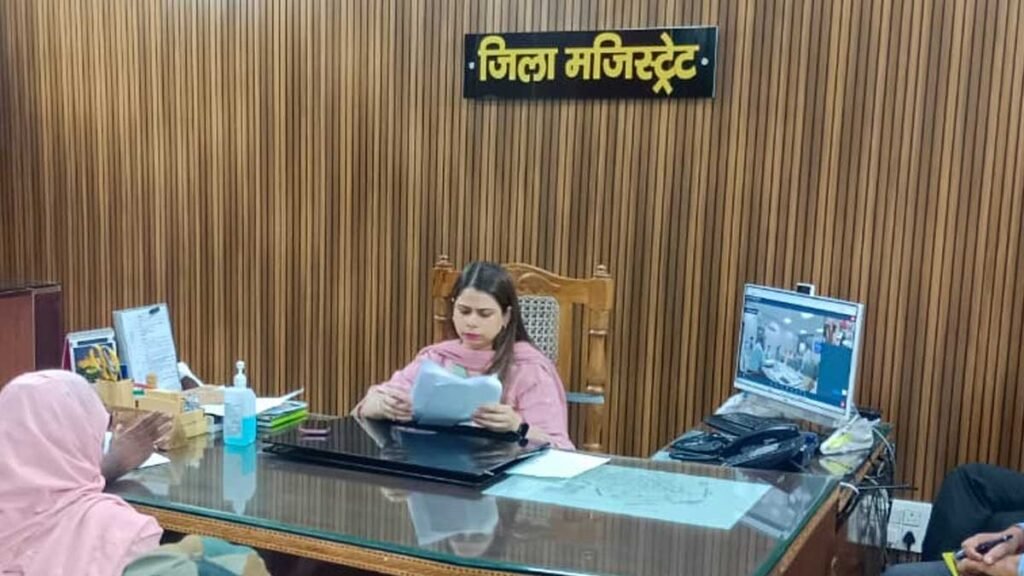 bijnor dm jasjeet kaur