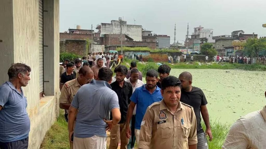 तालाब में मिला शव