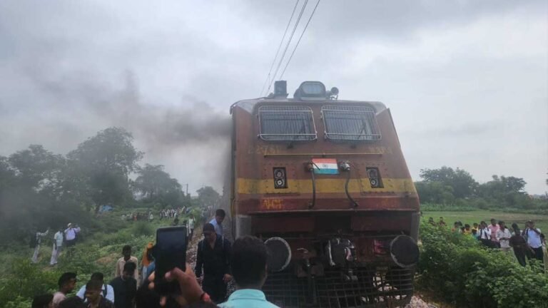 budaun news kasganj bareilly passenger engine fire