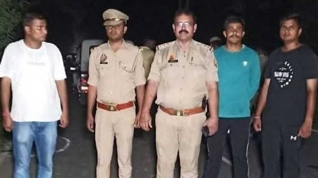 गोवंश हत्या के आरोपितों को पकड़ने पहुंची पुलिस, बुलंदशहर में मुठभेड़ के बाद दो बदमाश घायल