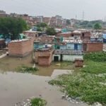 kanpur news pandu river water level flood 30 families