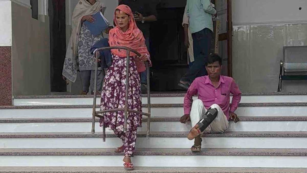 rampur news disabled ayushman card operation delay