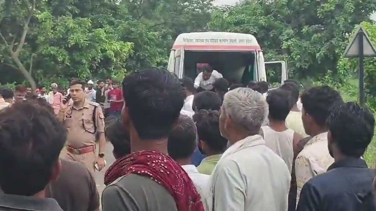 sambhal accident container bike accident three killed