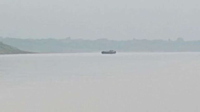 up news chambal river boat carrying 100 passengers drifted