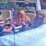 bijnor jewellery shop theft burqa women cctv 8 lakh gold