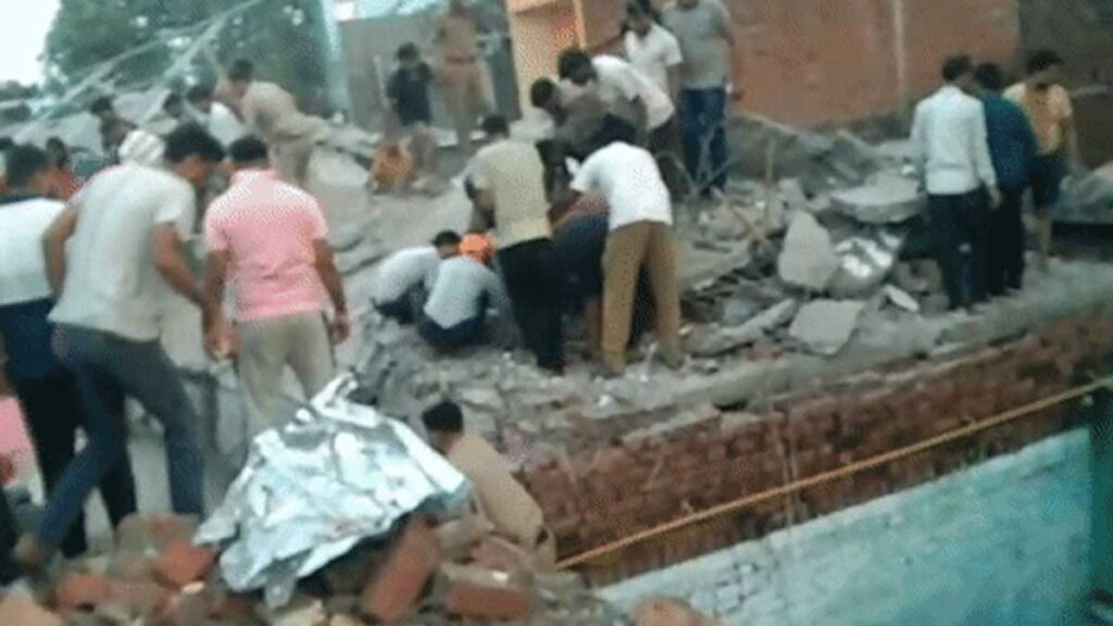 स्थानीय लोगों ने भी संभाला मोर्चा
