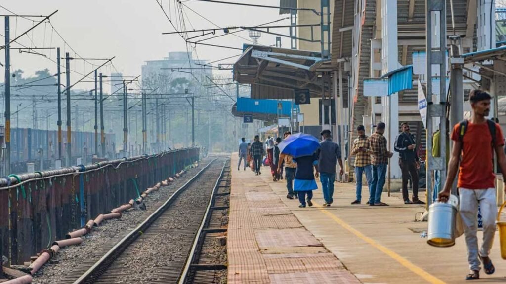 झांसी-आसनसोल स्पेशल के 16 फेरे 