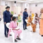 cm yogi janta darshan public grievances officers warning