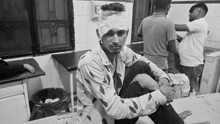 sambhal canter bike accident three injured
