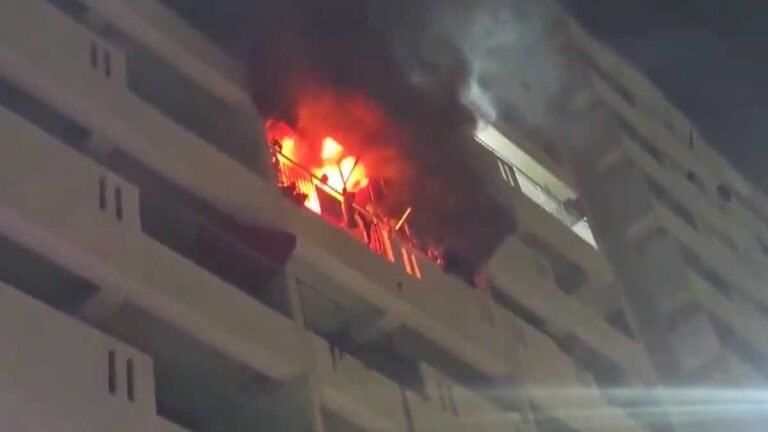 delhi narela dda prime apartment fire news