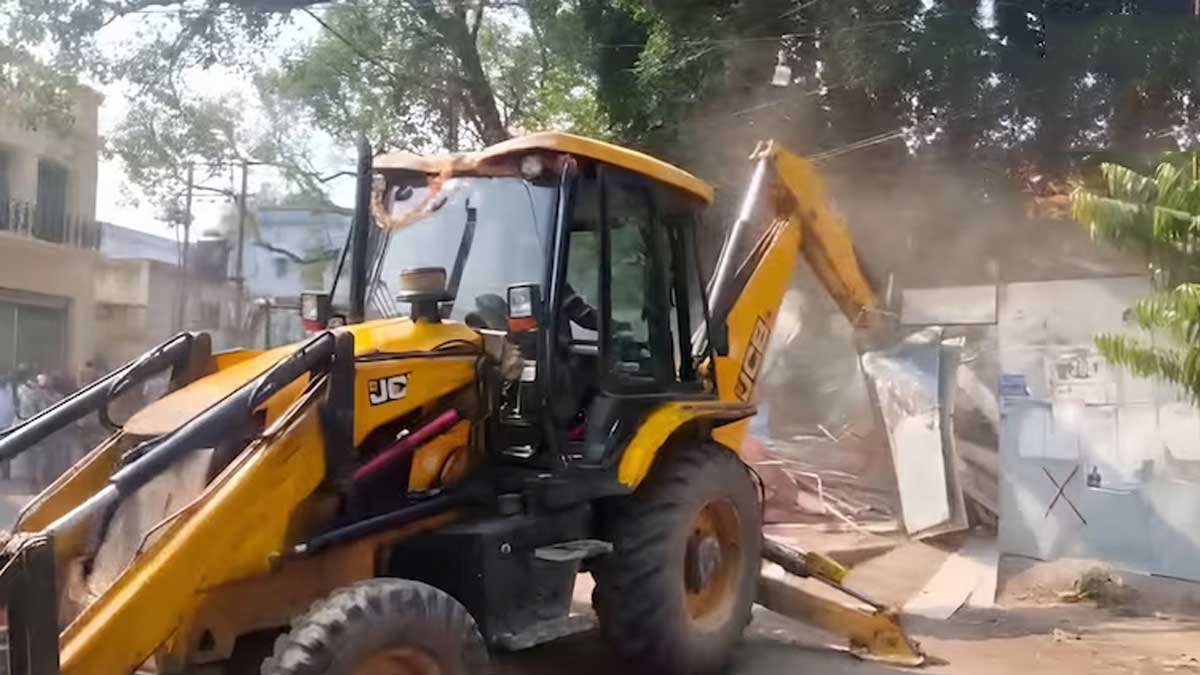 lucknow lawyers chambers bulldozer action